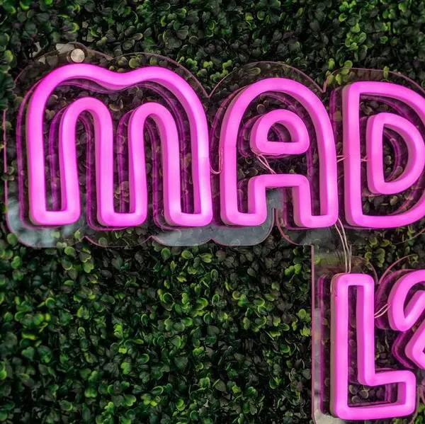 MUMU - Creating an Inviting Space Through Signs & Display 1